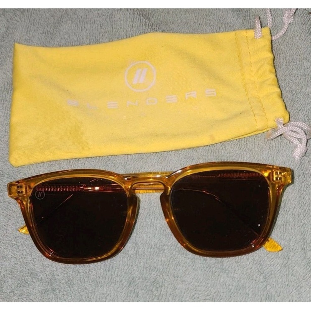 Blenders Sydney Amber Coast  Sunglasses Full Rim Polarized Lenses Lightweight